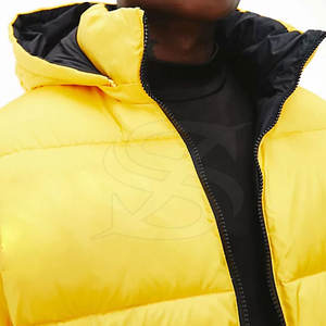 Chaqueta de Invierno Acolchada Informal de Alta Calidad para Hombre, Fabricada con un Acabado Suave y un Diseño Funcional, en Venta - Product Image 3