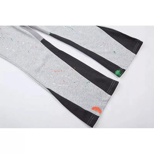 กางเกงวอร์มขาบานทรงแฟลร์ผ้าฝ้ายฟลีซสำหรับผู้ชาย ลวดลายย้อมสีแบบแอซิดวอช พร้อมป้ายปักโลโก้แบบดิสเทรส สไตล์ลำลอง - Product Image 2