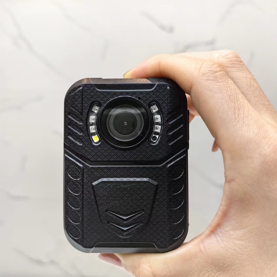 2024 New Arrival Mini Body Worn Camera Wifi Camcorders Safety Monitor Handy Wearable Recorder Home Security Recorder Body Cam