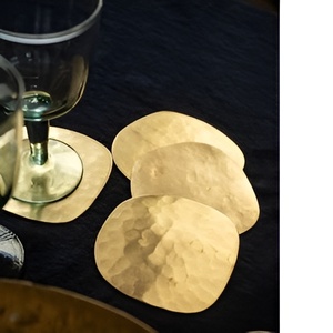 Posavasos de metal moderno de Venta caliente con alfombrillas y almohadillas de forma redonda para decoración de mesa, posavasos de latón y metal - Product Image 5