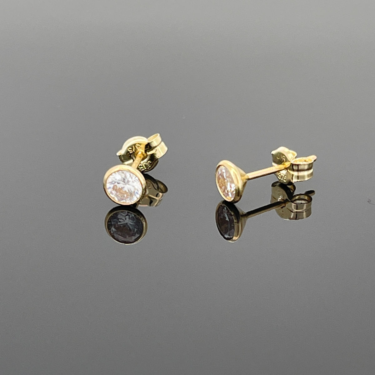 สีเหลือง