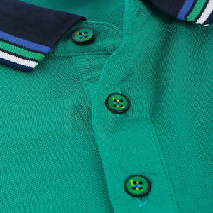 เสื้อโปโลแขนสั้นที่ให้ความสบายในการสวมใส่ เหมาะสำหรับชุดลำลองในชีวิตประจำวัน - Product Image 4