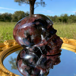 Crâne de cristal en améthyste naturelle, grande taille, pour la décoration intérieure et la lithothérapie, vente en gros - Product Image 2