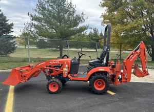 Tractor de Ruedas con Motor 2022, Modelo BX23S, 25 HP, con 8001-10000 Horas de Trabajo - Product Image 4