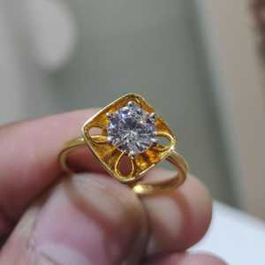 1.01CT VS1 Lab Grown Brilliant Cut Diamond Solitaire 18K Oro sólido Anillo clásico Regalo de fiesta de boda con certificado IGI - Product Image 2