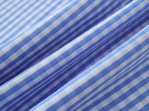 2025เสื้อลำลองพรีเมี่ยมสำหรับผู้ชายผ้าฝ้ายออร์แกนิกระบายอากาศได้ดีปรับแต่งได้แขนสั้นคอตั้งพิมพ์ลายพื้น - Product Image 5