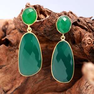 Boucles d'oreilles en argent sterling 925 faites à la main en onyx vert plaqué or longue goutte pendante cadeau accessoire de mode de créateur - Product Image 2