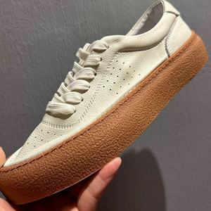 รองเท้าผ้าใบลำลองสำหรับผู้ชายและผู้หญิง ระบายอากาศได้ดี สวมใส่ง่าย น้ำหนักเบา เหมาะสำหรับเดินทุกวัน และรองเท้าสำหรับพักผ่อน - Product Image 4