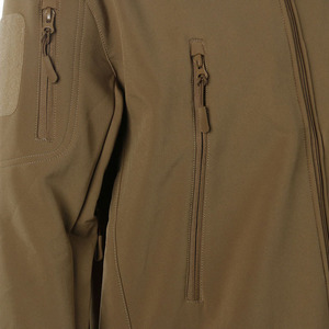 เสื้อแจ็คเก็ตซอฟต์เชลล์ขายส่งสำหรับผู้ชาย กันน้ำ กันลม ระบายอากาศได้ดี รับสกรีนโลโก้ - Product Image 6