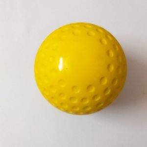 Pelotas de Golf de Práctica para Torneos con Color y Logotipo Personalizados en Amarillo, Diseño Ligero y Ecológico, y Larga Distancia - Product Image 3
