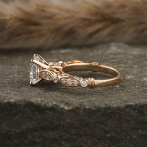 แหวนหมั้นเพชรแบบตัดประดับเพชรสำหรับเจ้าหญิงขนาด18K ได้รับการรับรองจาก Solid Gold IGI ของขวัญแหวนเพชรสไตล์วินเทจสุดหรูสำหรับเธอในห้องปฏิบัติการ - Product Image 2