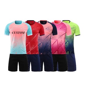 Uniforme de fútbol masculino de alta calidad, el mejor diseño, conjuntos de fútbol, ropa deportiva sublimada a precio directo del vendedor de Pakistán - Product Image 1