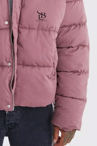 แจ็คเก็ตพัฟเฟอร์ไนลอนทรงบ็อกซี่แบบมีรอยยับ ปักโลโก้ได้ตามต้องการ กันลม อุ่น เหมาะสำหรับฤดูหนาว แจ็คเก็ตบับเบิ้ลสำหรับผู้ชาย มีกระเป๋าข้าง 2 ช่อง - Product Image 6