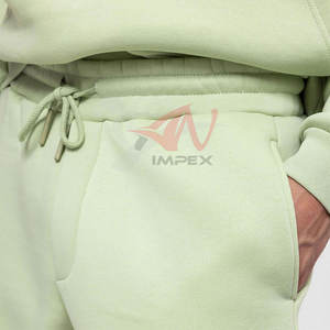 Survêtement pour homme durable avec une coupe confortable pour le jogging, la salle de sport, l'entraînement et les exercices en plein air - Product Image 5