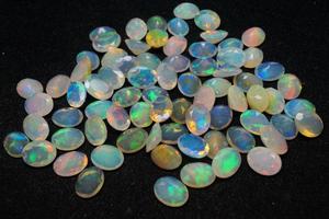 Pierres précieuses d'opale éthiopienne à facettes attrayantes pierres précieuses d'opale en vrac belle pierre précieuse d'opale de feu à des fins de bijoux - Product Image 5