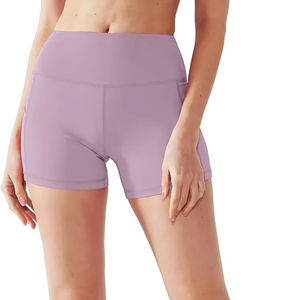 Pantalones cortos de entrenamiento de gimnasio de secado rápido transpirables para mujer con bolsillos que absorben la humedad y decoración de botones - Product Image 1
