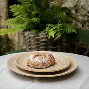 Vente en gros d'assiettes en fibre de bambou enroulées faites à la main, assiettes biodégradables naturelles, ensembles de vaisselle pour présentation des aliments - Product Image 5