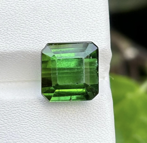 Forma de Octágono de turmalina verde Natural origen Brasil facetado azul verde piedras preciosas sueltas fabricación de joyas Jaipur joyería fina - Product Image 1