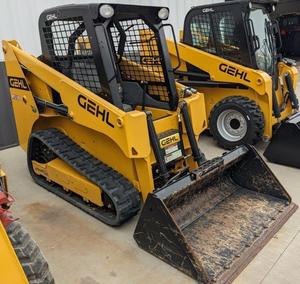 Chargeuse compacte sur chenilles GEHL RT105, jaune, diesel, pour la construction, à vendre - Product Image 4