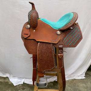 Ensemble de selle en cuir western avec décorations de barrel racing haut de gamme, en bois |   Kit de fixation en acier inoxydable façonné à la main, couleur et taille personnalisables - Product Image 1