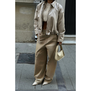 Chaqueta de Cuero para Mujer en Color Piedra - Product Image 3