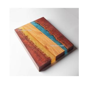 Madera de mango de Acacia marrón con tablero de resina azul y marrón Tabla de cortar de queso con logotipo personalizado de mayor calidad para restaurante a bajo costo - Product Image 1