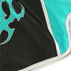 กางเกงขาสั้นมวยไทยขาสั้นแบบสั่งทำพิมพ์โลโก้ตามสั่ง - Product Image 6