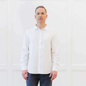 Chemise boutonnée à manches longues pour hommes-100% coton, coupe confortable, idéale pour les affaires et les vêtements décontractés - Product Image 1
