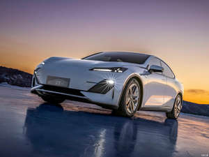 Auto Eléctrico de Lujo Usado de 2023, Marca MN-SL03EV, con Autonomía de 201-300 km y Batería de 50-70 kWh, en Venta - Product Image 3