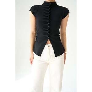 <b>Black</b> Buttoned <b>Sleeveless</b> Casual Knitted Acrylic V-neck <b>Cardigan</b> - Product Image 1