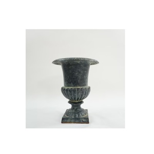 Urnes de jardin en métal avec finition patine verte antique, pot à fleurs avec piédestal pour la décoration extérieure du jardin, pot à plantes en métal décoratif - Product Image 6