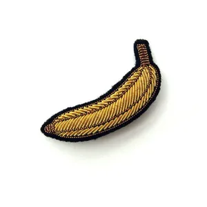 OEM Handmade Vàng Trâm Nhà Cung Cấp Tùy Chỉnh Thiết Kế Dễ Thương Trái Cây Pin Trâm Thời Trang Vá Huy Hiệu Cho Áo Khoác Quần Jean Áo Sơ Mi Dây - Product Image 5