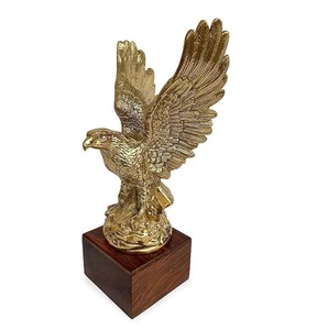 รูปปั้นประติมากรรมอลูมิเนียมสำเร็จรูปสีทองโบราณสำหรับตกแต่งโต๊ะรูปปั้นดีไซน์หรูหราสำหรับบ้านและสำนักงานที่ดีที่สุดสำหรับเป็นของขวัญ - Product Image 2