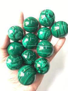 Vente en gros de haute qualité sculptée à la main Malachite sphère cristal naturel décoration pour Reiki guérison Feng Shui vente chaude pierre précieuse - Product Image 6