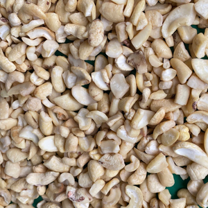 Anacardos baratos a granel listos para enviar, anacardos de Vietnam, anacardos rotos, bajo MOQ - Product Image 1