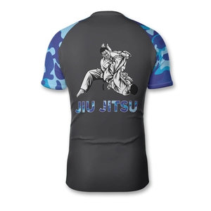 เสื้อแรชการ์ดแขนสั้นสำหรับเล่นกีฬาขั้นสูงเข้ารูปแบบรัดรูปแห้งเร็วเทคโนโลยีออกแบบมาสำหรับนักกีฬาที่มีความทนทานและเล่นกีฬา - Product Image 6