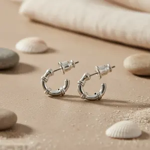 Boucles d'oreilles créoles argentées tendance, design noué, pour usage quotidien, boucles d'oreilles pour femmes pour les fêtes, les mariages, les fiançailles, en alliage de zircon et de cuivre - Product Image 3