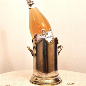 ถังน้ำแข็งทองเหลืองจากผู้ผลิตที่เชื่อถือได้ ออกแบบมาเพื่อพื้นที่จัดเลี้ยงที่มีสไตล์ ช่วยเพิ่มความโดดเด่นให้กับเคาน์เตอร์บาร์ด้วยงานโลหะที่ประณีต - Product Image 1