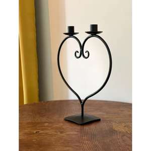 Bougeoir en métal de qualité supérieure avec un design en forme de coeur bougeoir fini enduit de poudre noire à bas taux - Product Image 1