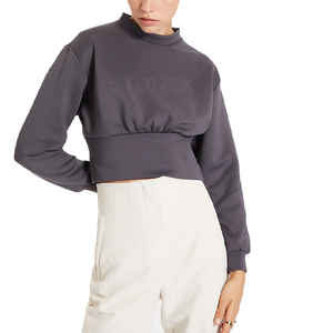 Design personnalisé Sweat-shirt court pour femme manches longues avec poignets confortable col montant tissu tissé pour l'hiver tenue décontractée - Product Image 1