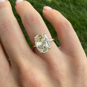 Anillo de Diamante Cultivado en Laboratorio 5-5.55ct, Corte Cojín Alargado Estilo Antiguo, Pedido Personalizado - Product Image 2
