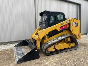 Chargeuse sur chenilles CAT 279D3 d'occasion, jaune, pour travaux de construction et agricoles - Product Image 2