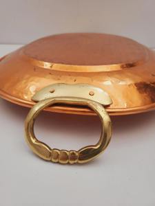 Bandeja de Servicio Dorada Ovalada Martillada Vintage con Doble Asa, Perfecta para Eventos, Fiestas y Uso Diario en la Cocina del Hogar, Procedente de la India - Product Image 5