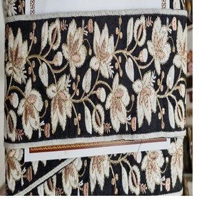 Rubans et dentelles en organza 100% coton faits à la main, écologiques, sur mesure, avec motifs floraux brodés à la machine, tailles et couleurs personnalisées - Product Image 1