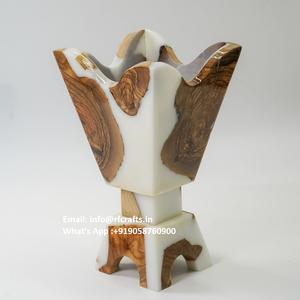Quemador de incienso árabe tradicional hecho a mano de madera Bakhoor para Eid - Product Image 1