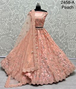 Nuevo Lehenga Choli Exclusivo Estilo Novia, Semi-Cosido con Bordado de Red, Lentejuelas y Bordado Dori para Bodas - Product Image 2