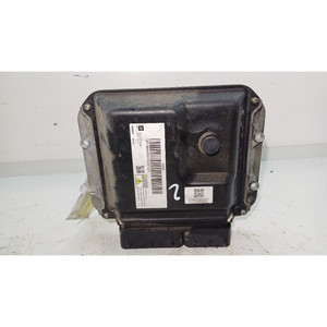 MOTEUR CENTRALINE OPEL Astra J 55577647/MB275800-8884 A17DTR diesel 1686 (09>) - Product Image 1