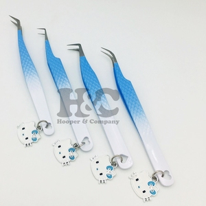 Profesional Ombre sostenible Hello Kitty pinzas para pestañas agujero de corazón inferior pinzas de punta afilada encanto Hello Kitty diseño visón - Product Image 2