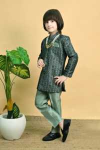 Sherwani de Luxe Traditionnel en Soie Longueur Genou pour Garçons – Tenue de Mariage et de Fête pour Enfants, Élégance Royale, Finition Infroissable - Product Image 2