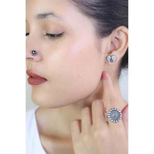925 <b>Silver</b> Oxidised Detail Classic <b>Clip</b>-On Nosepin Nazakat Round Black Onyx Earrings - Product Image 2